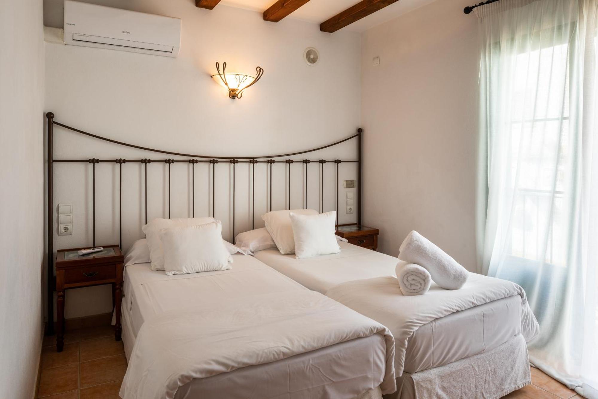Apartamentos Mariano Ибиса Екстериор снимка